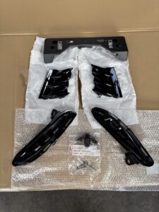 80ハリアー PHEV用サイドダクトカバー センサーブラケット パーツ一式 山陽小野田市