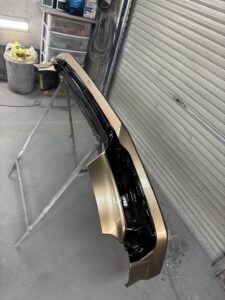 モデリスタ フロントスポイラー ツートン塗装完了 ゴールドメタリック＋ブラック