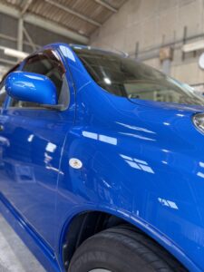 コーティング後のサイドパネル 深みのある青の発色