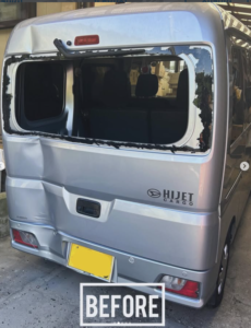 ハイゼットカーゴ バックドア ガラス割れ 損傷 修理前 山陽小野田市