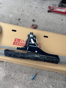 ムーブキャンバス ダイハツ純正ロッカーパネル 準備 山陽小野田市 板金塗装