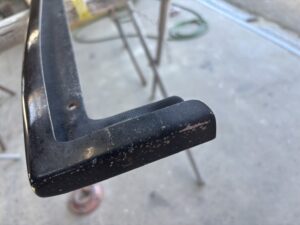 クラウン サイドスポイラー 下面 擦り傷 色替え前