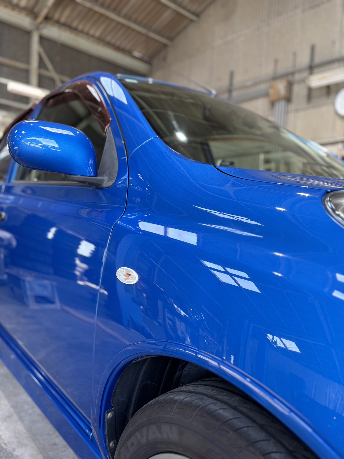 コーティング後のサイドパネル 深みのある青の発色